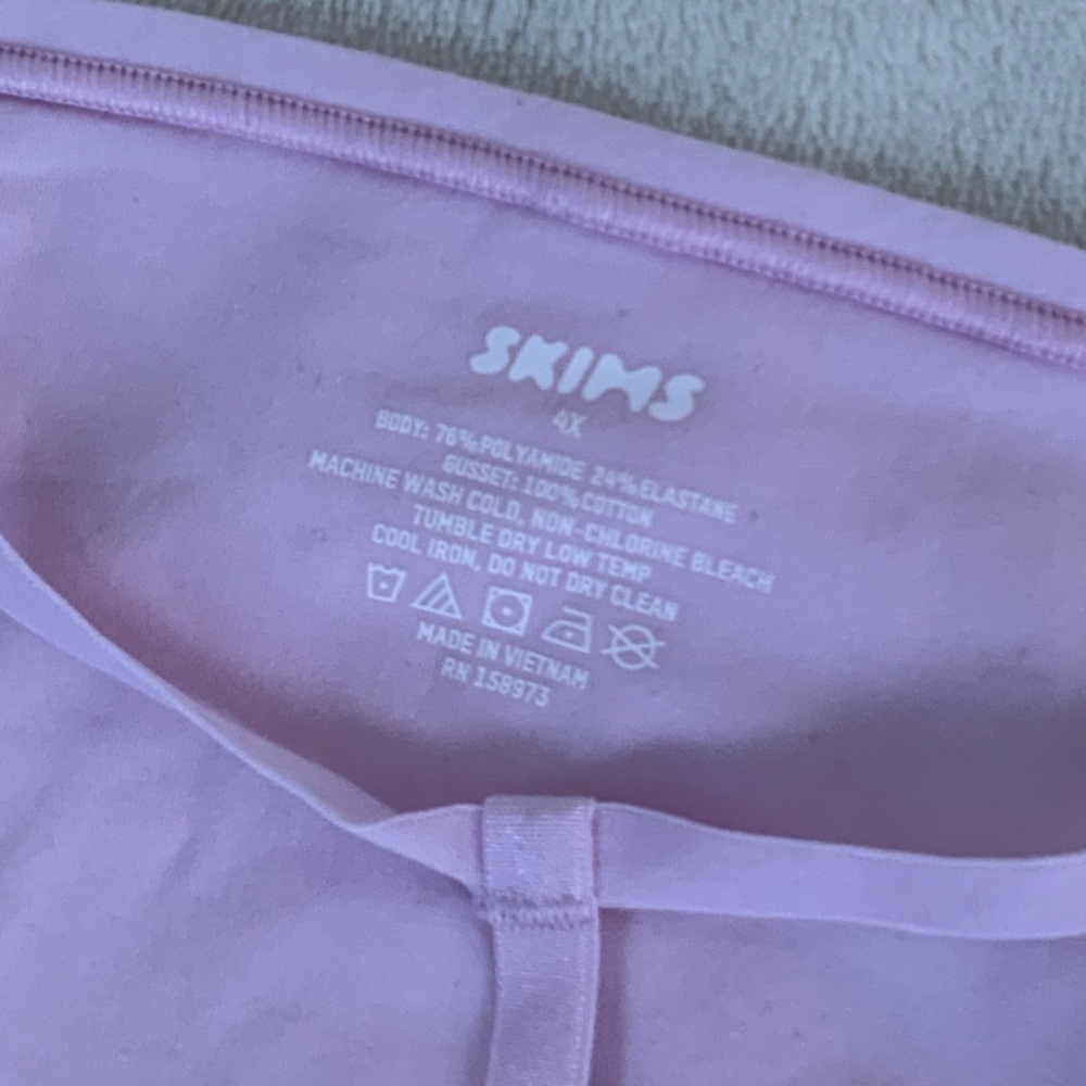 SKIMS Stretch Cotton G-String Thong - Picture 8 of 9